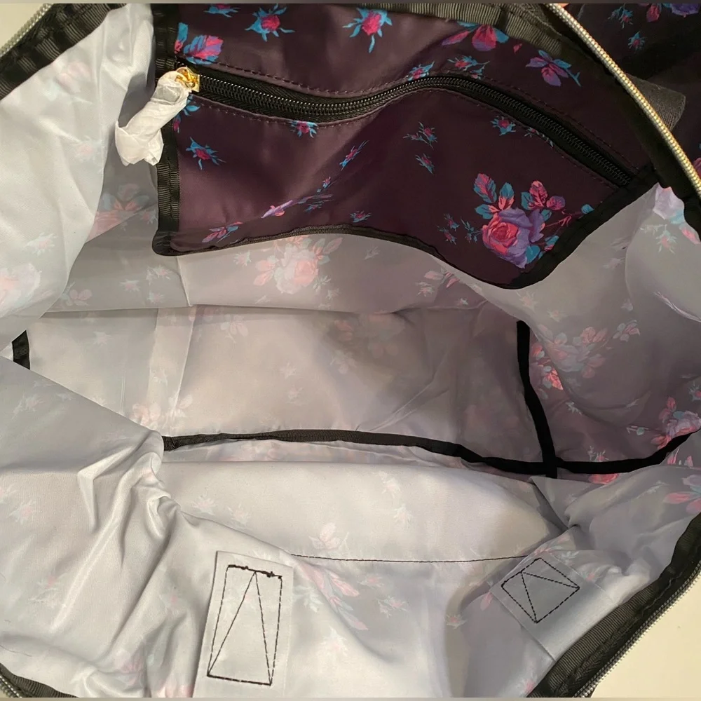 Victoria secret packable weekender tote - Picture 4 of 4